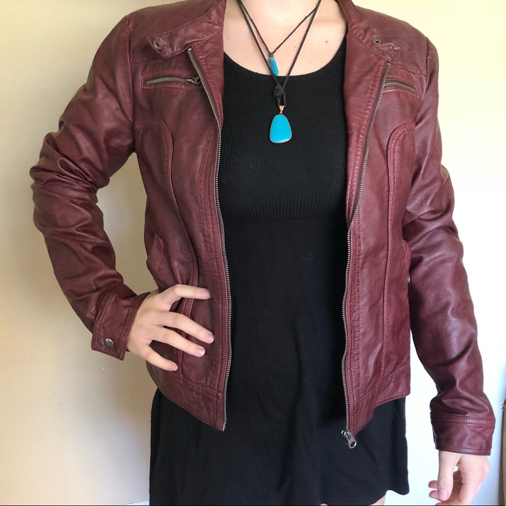 Maurice’s Maroon Leather Jacket Size: Large